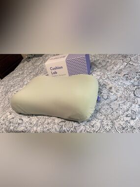 Cushion Lab Deep Sleep Pillow -